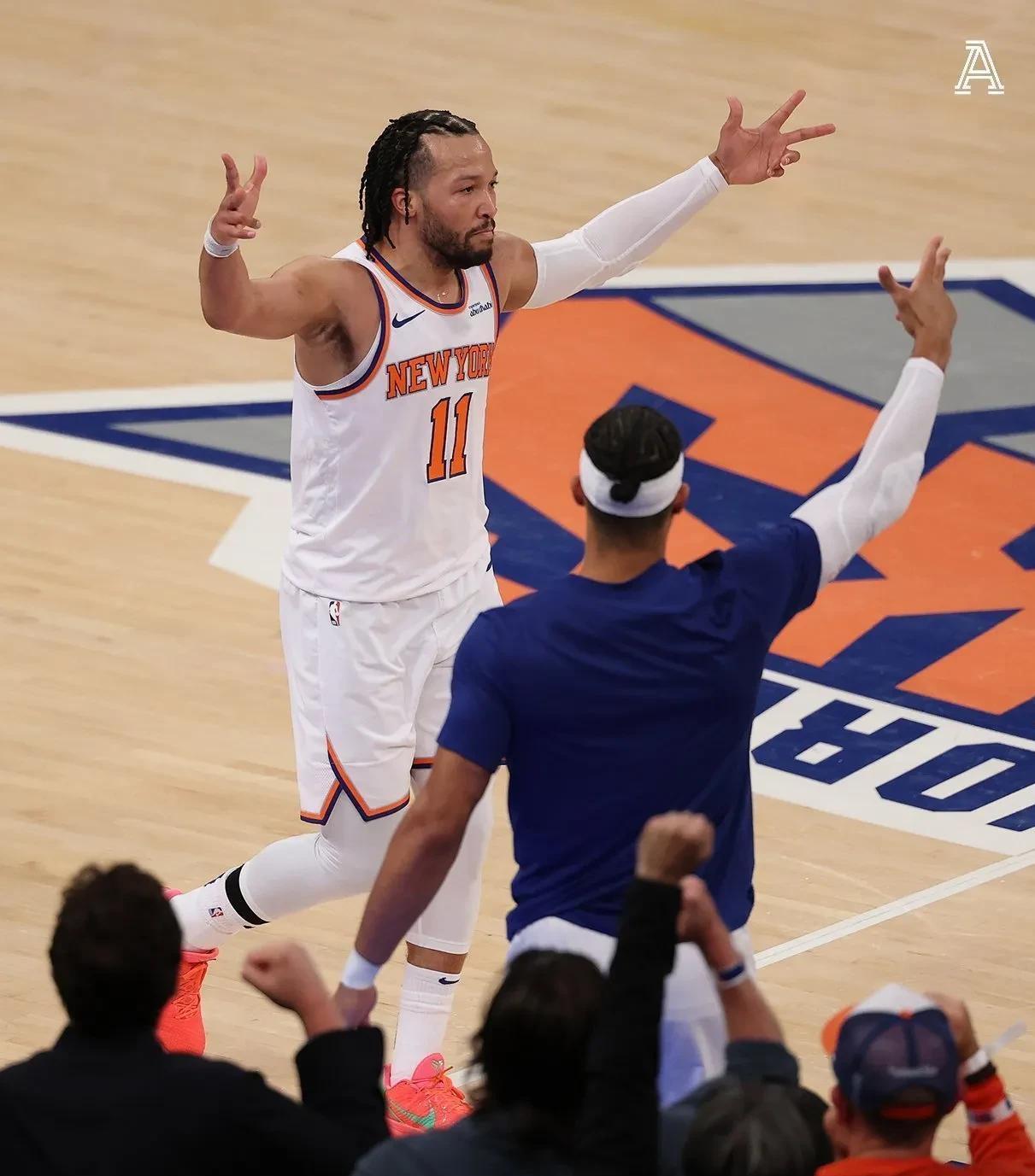 「步行者主场制胜尼克斯,锡本因子成为定局」的简单介绍 「步行者主场制胜尼克斯,锡本因子成为定局」的简单介绍