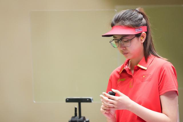 澳大利亚射击选手创造佳绩，领跑