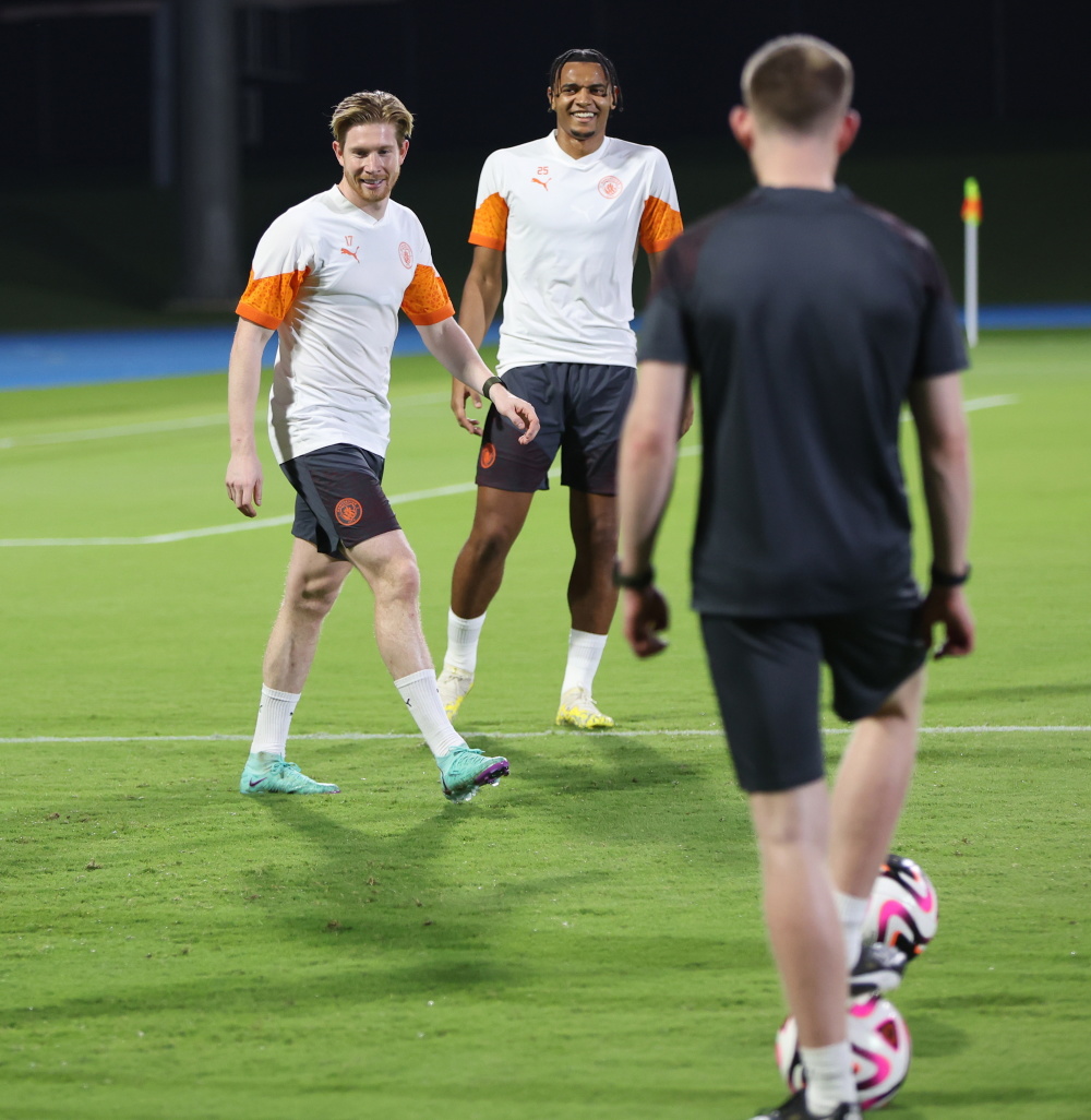 曼城全队备战，迎接新一轮挑战的简单介绍