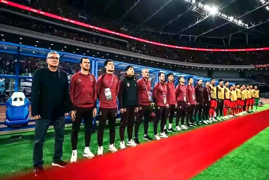 挪威队以绝佳表现击败对手,赢得比赛 挪威队以绝佳表现击败对手,赢得比赛