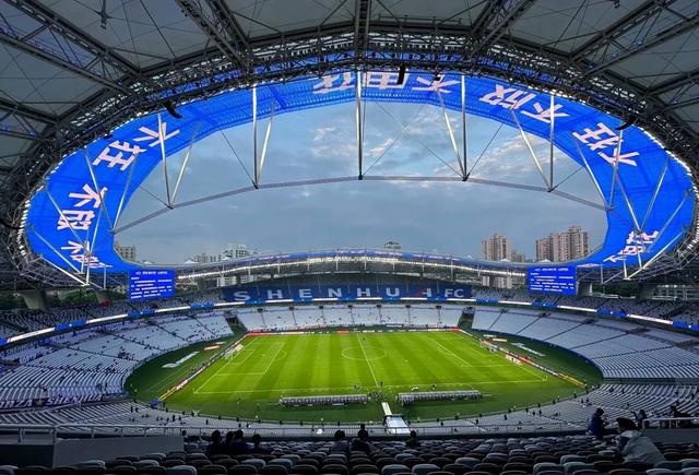 上海申花主场胜利，晋级四强赛！的简单介绍