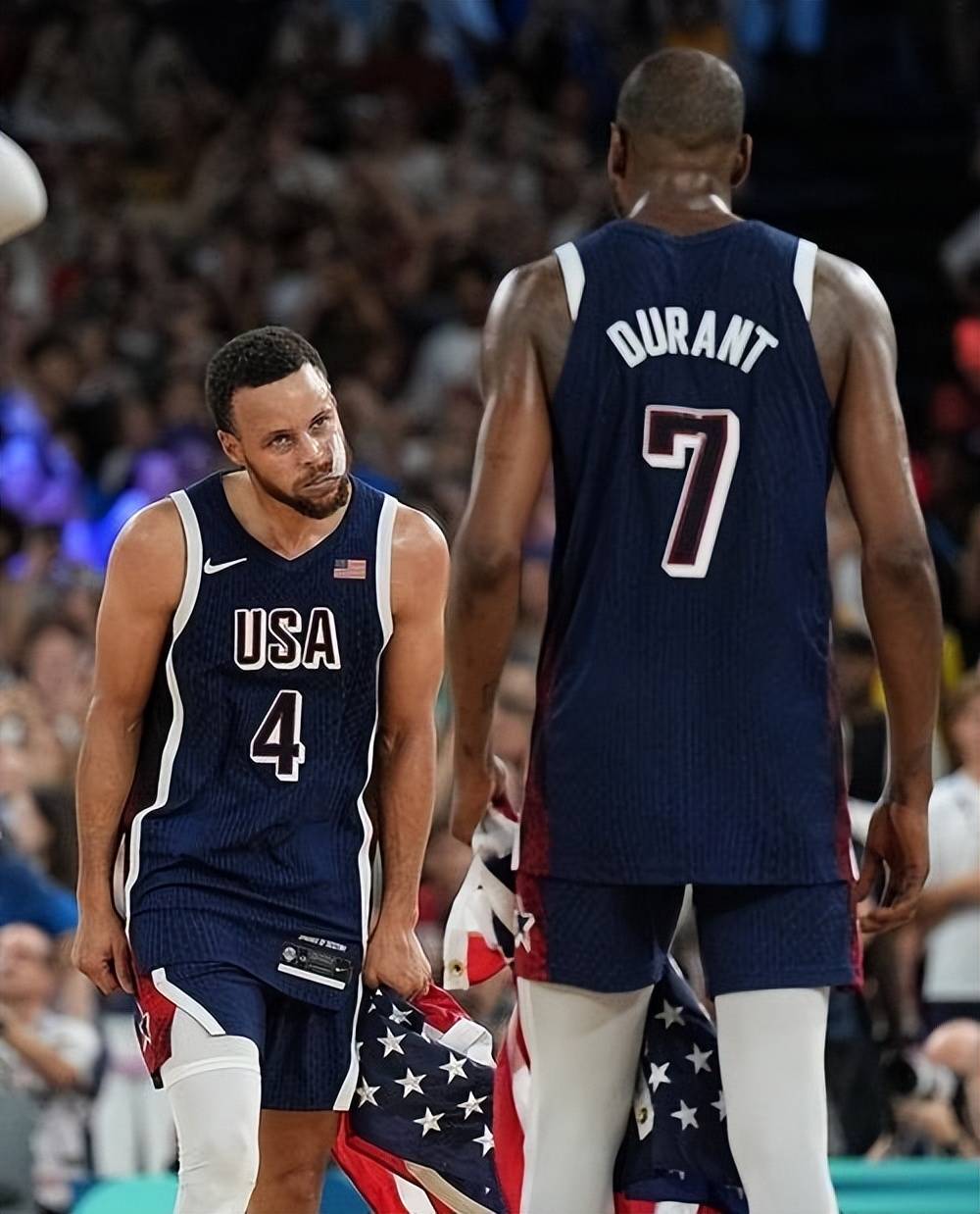 包含公牛客场惊险战胜尼克斯,占领东部榜首的词条 包含公牛客场惊险战胜尼克斯,占领东部榜首的词条