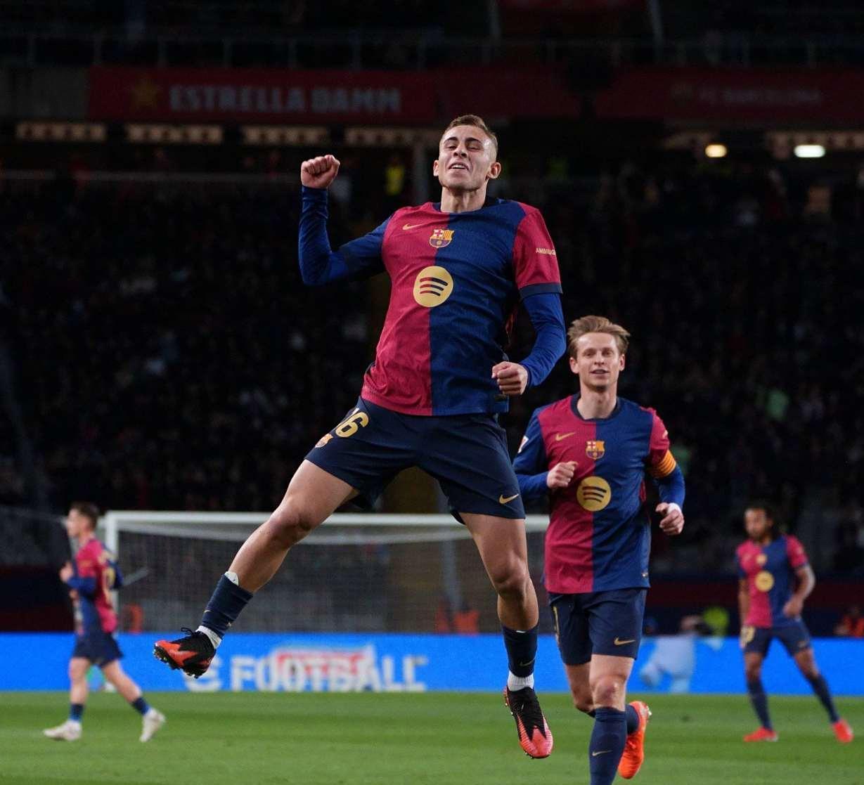 皇马主场击败比利亚雷亚尔,压哨扳平巴萨领先一分 皇马主场击败比利亚雷亚尔,压哨扳平巴萨领先一分