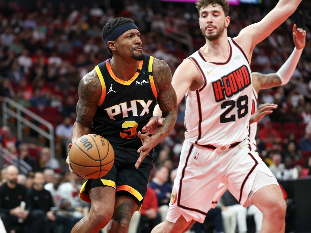 勇士主场轻取火箭,豪取六连胜 勇士主场轻取火箭,豪取六连胜